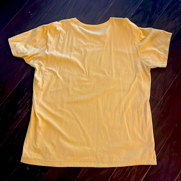 Walt Disney World Vintage Style Retro Colorful Graphic T Shirt XXL Tee Yellow - Picture 4 of 4